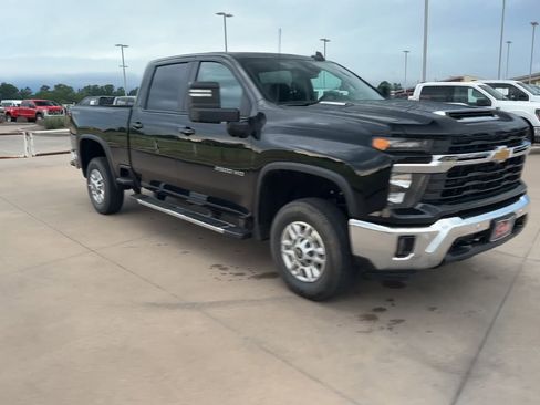 New 2025 Chevrolet Silverado 2500 LT w/ Safety Package image 2