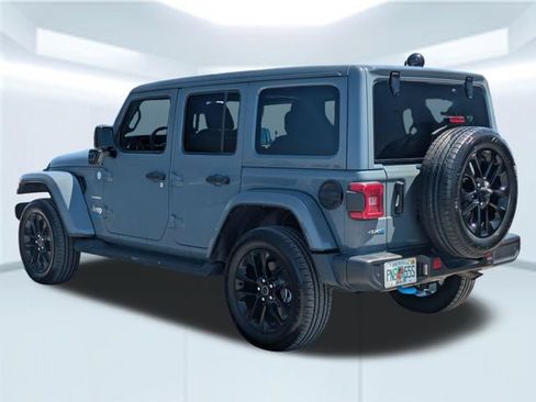 Used 2024 Jeep Wrangler Unlimited Sahara w/ Safety Group AWD/4WD image 4