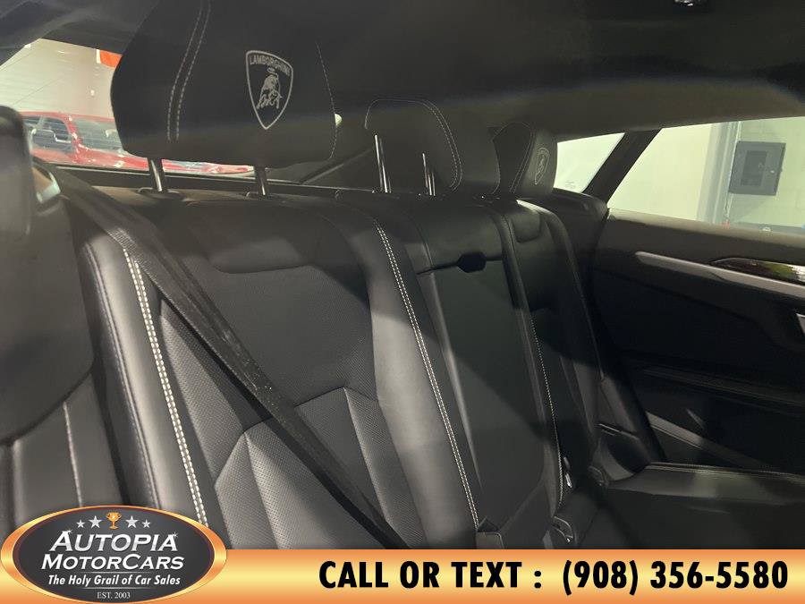Used 2020 Lamborghini Urus AWD/4WD image 16