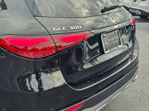 Certified 2025 Mercedes-Benz GLC 300 4MATIC image 17