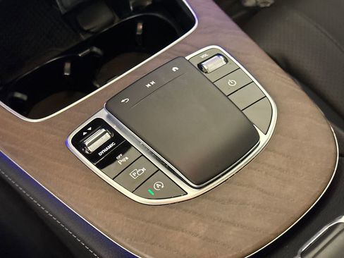 Used 2022 Mercedes-Benz E 350 Sedan image 33