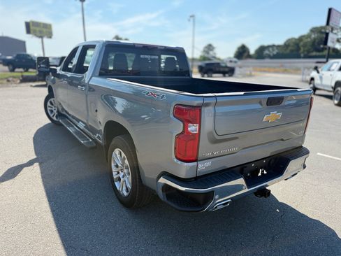 Used 2024 Chevrolet Silverado 1500 LTZ w/ Technology Package AWD/4WD image 17