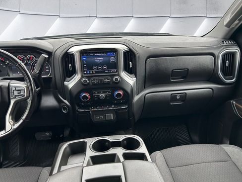 Used 2021 Chevrolet Silverado 1500 LT image 12