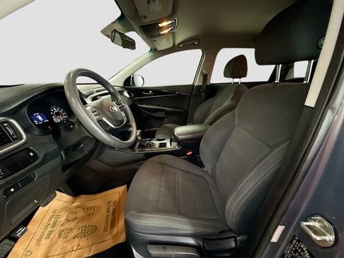 Used 2020 Kia Sorento LX image 20