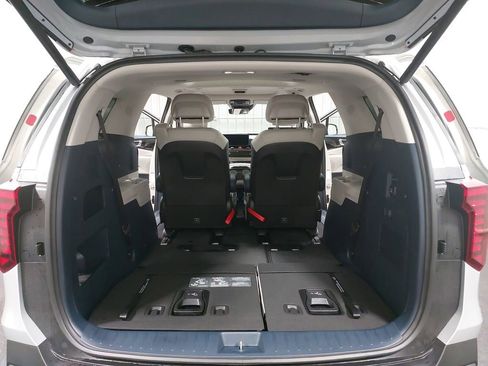 New 2026 Kia Carnival SX Prestige FWD image 14
