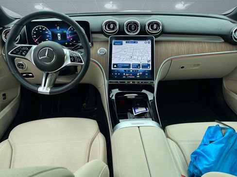 Used 2023 Mercedes-Benz C 300 Sedan image 7