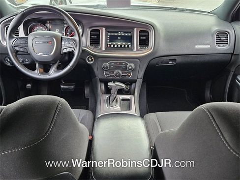 Used 2019 Dodge Charger SXT image 8