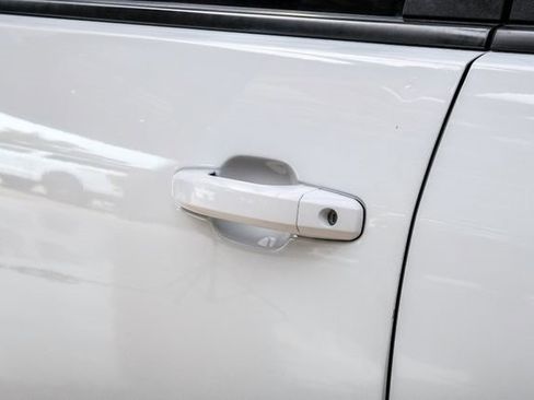 Used 2021 Chevrolet Silverado 3500 LT image 34