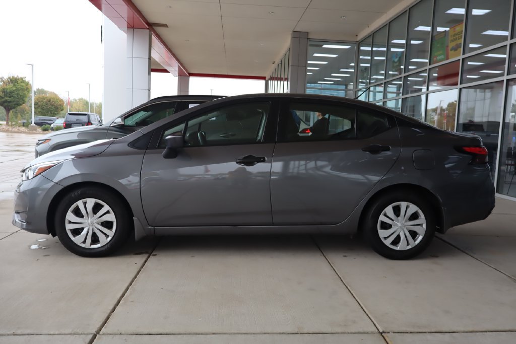 Used 2024 Nissan Versa S w/ Trunk Package FWD image 3