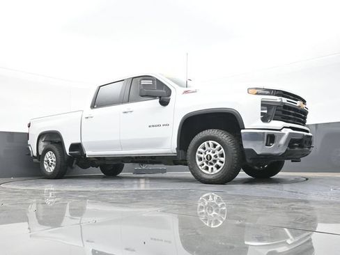 Used 2024 Chevrolet Silverado 2500 LT w/ Safety Package AWD/4WD image 57