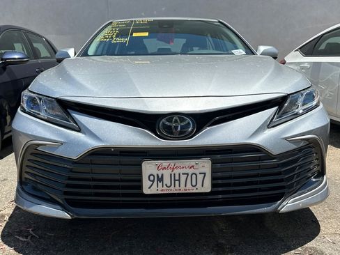 Used 2024 Toyota Camry LE FWD image 3