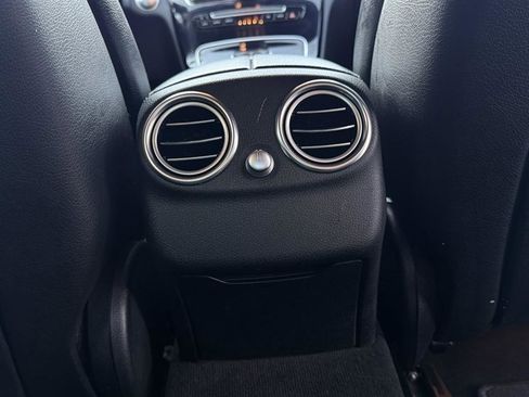 Used 2015 Mercedes-Benz C 300 4MATIC Sedan image 41