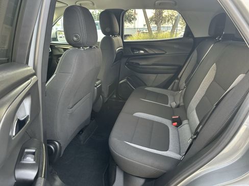 Used 2024 Chevrolet TrailBlazer LT image 31