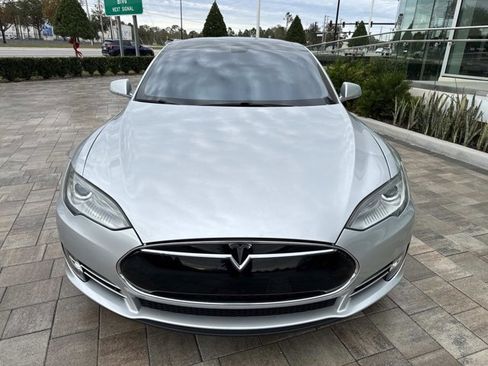 Used 2013 Tesla Model S Base image 7