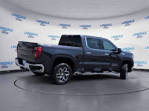 Used 2023 GMC Sierra 1500 SLT w/ SLT Premium Package AWD/4WD image 4