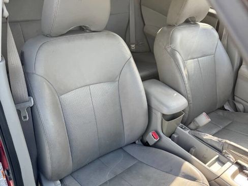 Used 2010 Subaru Forester 2.5X Limited image 8