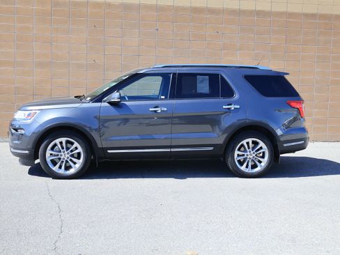 Certified 2019 Ford Explorer Limited w/ Ford Safe & Smart Package AWD/4WD image 8