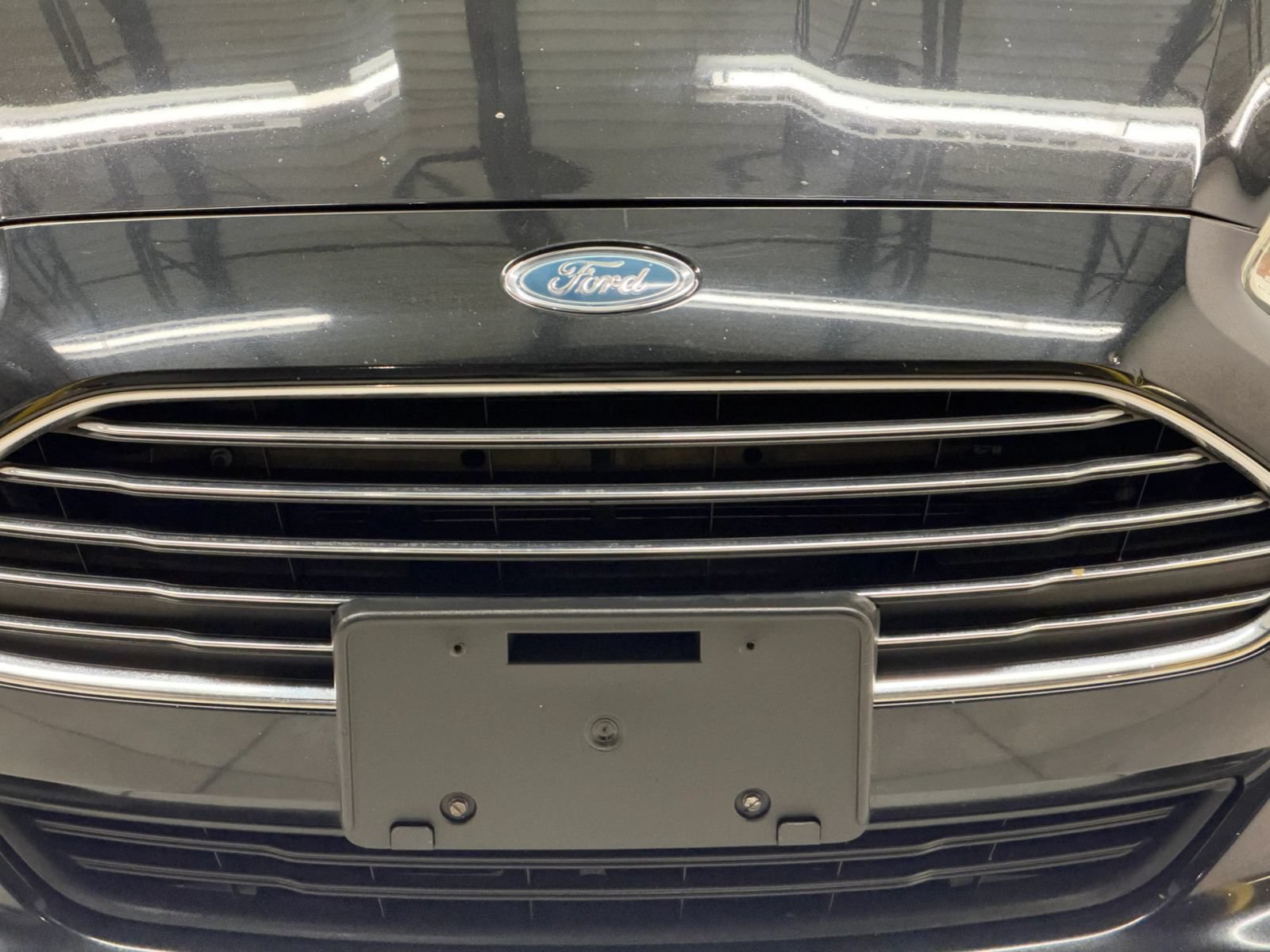 Used 2014 Ford Fiesta Titanium FWD image 5