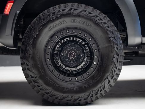 Used 2022 Ford F150 Raptor w/ Equipment Group 801A High AWD/4WD image 38