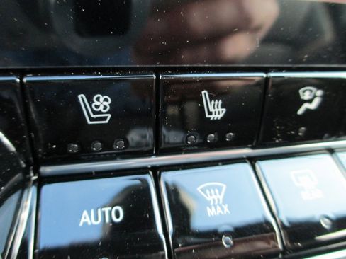 New 2026 GMC Canyon Denali image 18