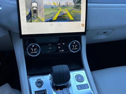 Used 2024 Jaguar F-PACE R-Dynamic S image 14