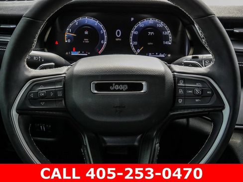 Used 2025 Jeep Grand Cherokee Laredo w/ Luxury Tech Group I AWD/4WD image 22