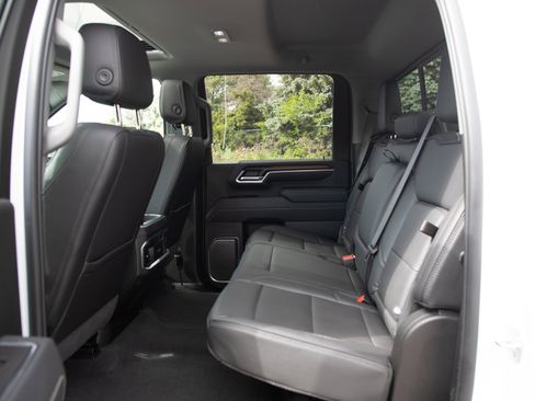 Used 2025 GMC Sierra 2500 Denali w/ Denali Reserve Package AWD/4WD image 15