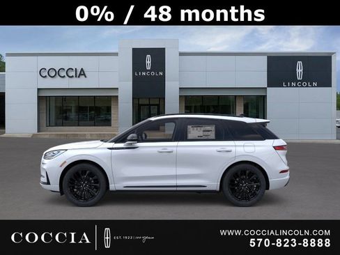 New 2026 Lincoln Corsair Reserve w/ Jet Appearance Package AWD/4WD image 3