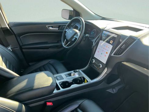 Used 2022 Ford Edge SEL w/ Convenience Package image 14