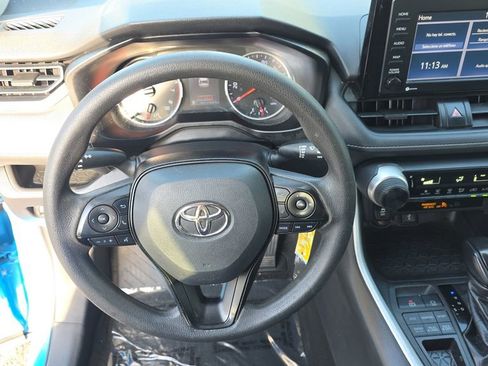 Used 2020 Toyota RAV4 LE image 23