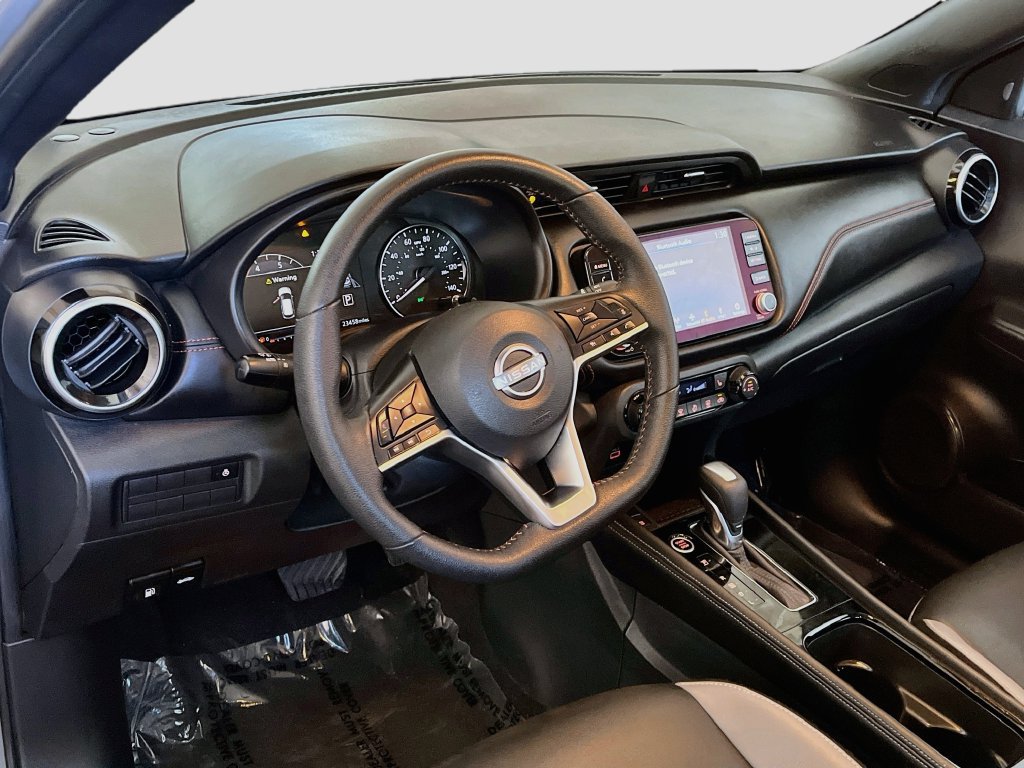 Used 2023 Nissan Kicks SR w/ SR Premium Package FWD image 9