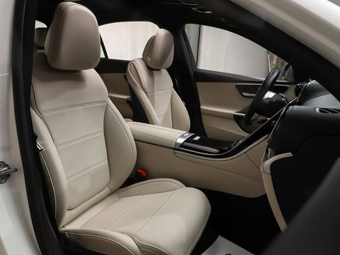 Certified 2022 Mercedes-Benz C 300 4MATIC Sedan image 10