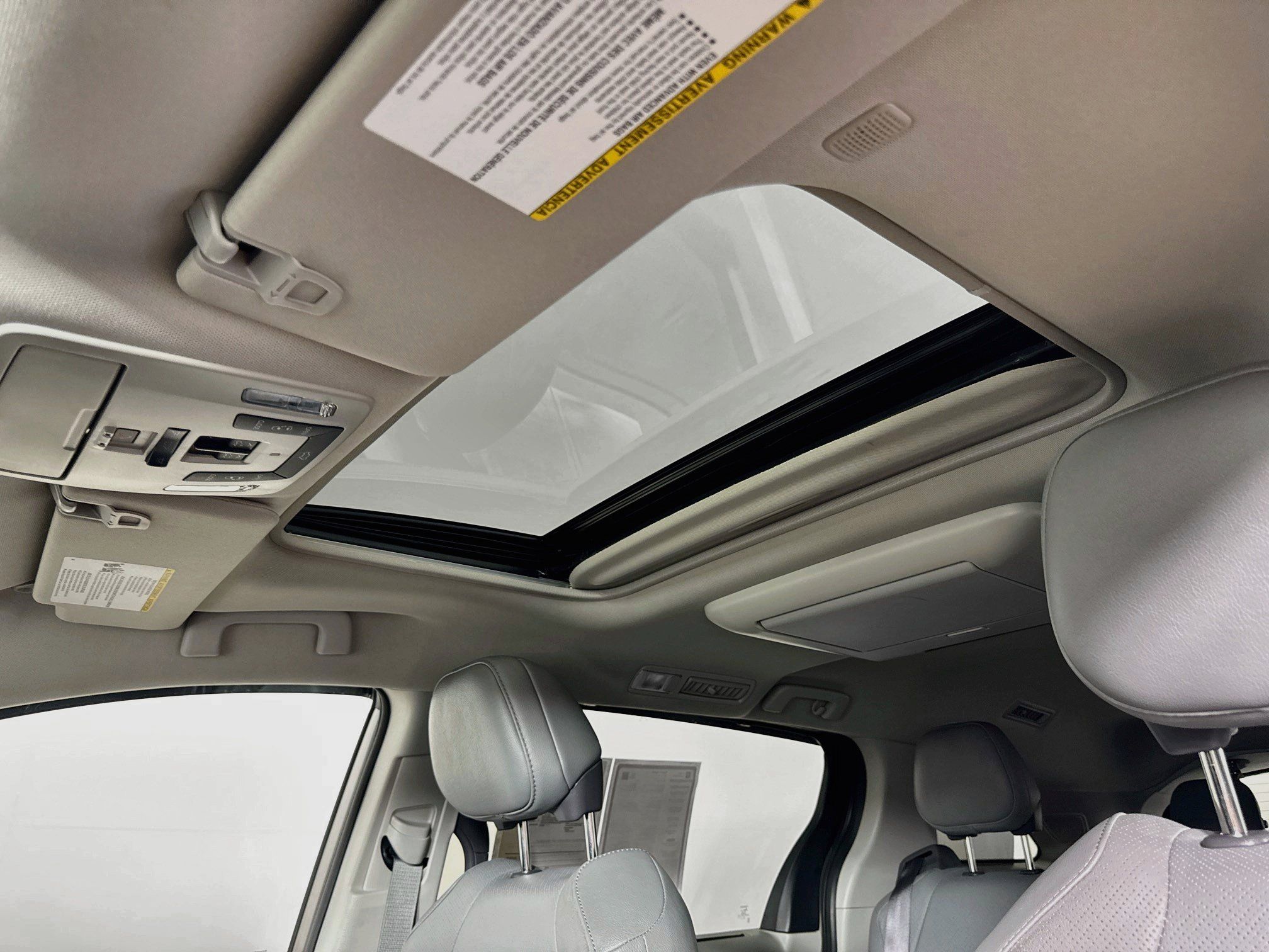 Certified 2023 Toyota Sienna Limited AWD/4WD image 22