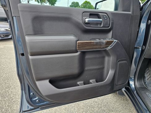 Used 2020 Chevrolet Silverado 1500 RST w/ RST Value Package RWD image 13