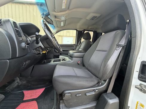Used 2011 Chevrolet Silverado 2500 LT w/ Interior Plus Package image 25