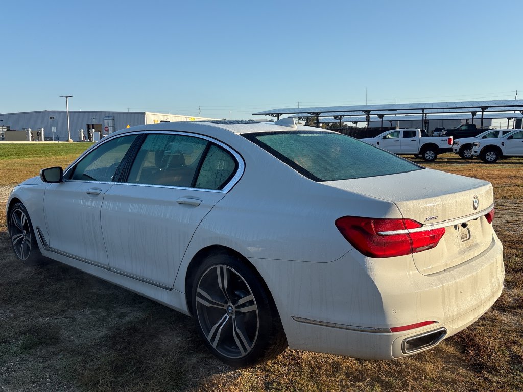 Used 2018 BMW 740i xDrive AWD/4WD image 7