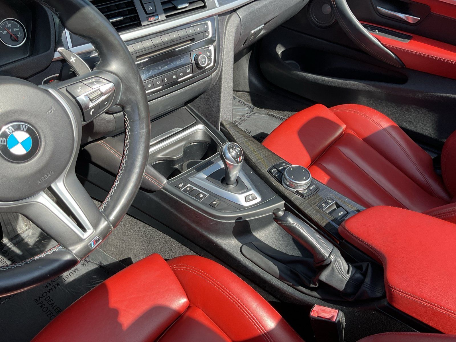 Used 2016 BMW M4 Convertible RWD image 10