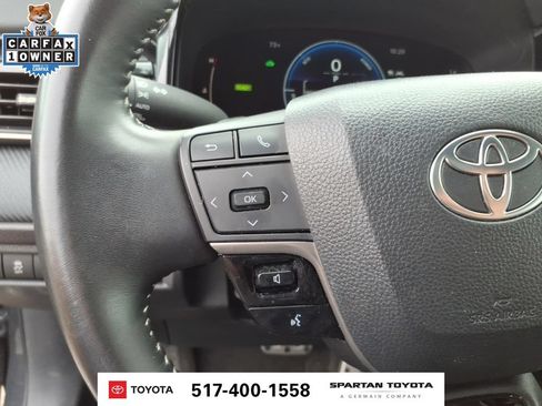 Used 2025 Toyota Camry SE FWD image 18