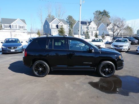 Used 2017 Jeep Compass High Altitude image 8