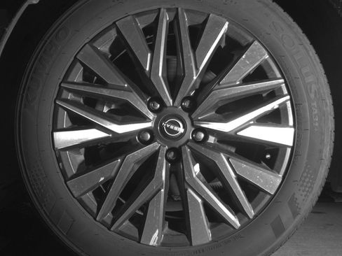 Used 2025 Nissan Altima 2.5 SV image 12