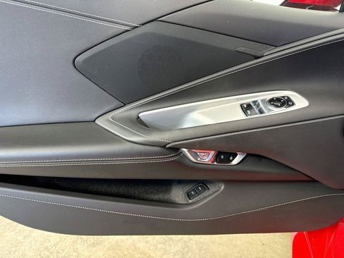Used 2022 Chevrolet Corvette Stingray Coupe w/ Z51 Performance Package RWD image 19
