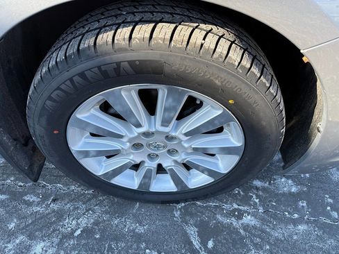 Used 2015 Toyota Sienna XLE Premium image 43