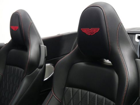 Used 2025 Aston Martin DB12 Convertible RWD image 27