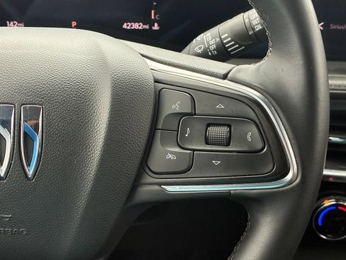 Used 2024 Buick Encore GX Sport Touring AWD/4WD image 18
