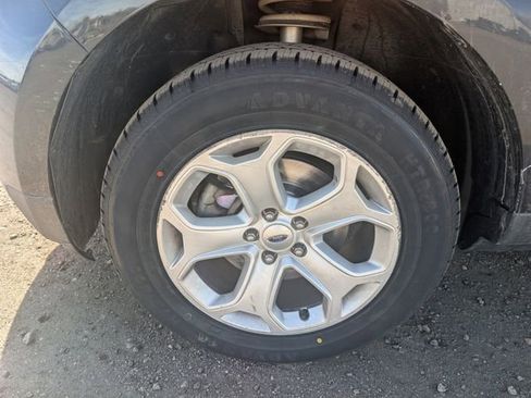 Used 2013 Ford Edge SEL image 18