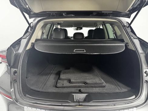 Used 2022 Nissan Murano SV AWD/4WD image 17