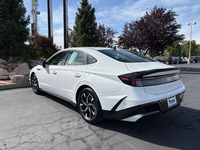 Used 2025 Hyundai Sonata SEL FWD image 4