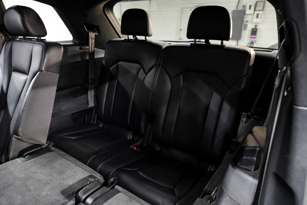Used 2019 Audi Q7 3.0T Prestige w/ Prestige Package AWD/4WD image 53