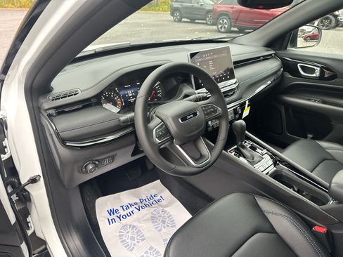 New 2026 Jeep Compass Limited AWD/4WD image 18
