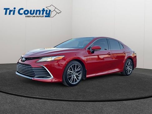 Certified 2023 Toyota Camry XLE w/ Navigation Package image 3